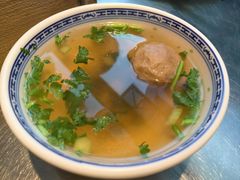 -潮界(LU·ONE凯德晶萃广场店)