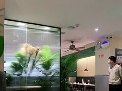 -默加东南亚美食(大宁音乐广场店)