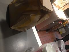 -麦当劳(中唱大厦店)