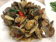 -小辣妹川味海鲜加工店(第一市场椰风巷店)