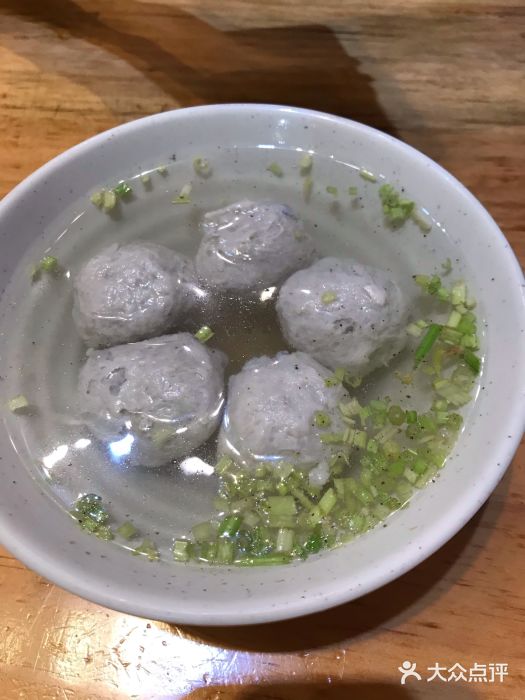 邵子牙·中华老字号(定安路店)马鲛鱼丸汤图片