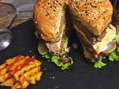 -HIGH FIVE哈福手工汉堡(桂林路店)