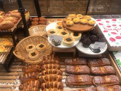 -罗森尼娜(德思勤店)