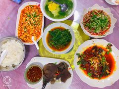 -洪霞餐馆