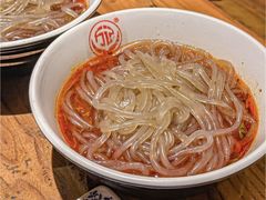 -万记麻辣烫国展总店