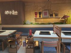 -老牌坊云南鱼豆花火锅(哈西万达店)