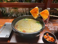 -银米·云南传统过桥米线(双廊黑金冠店)