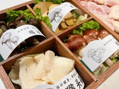 -椰子湾·海南火锅·糟粕醋·椰子鸡(正大广场店)