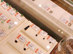 -华夏典当行(龙德广场店)