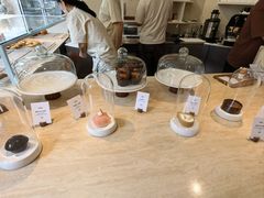 -VERIE BAKEHOUSE