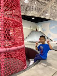 -MINI MARS KIDS CLUB亲子家庭中心(长宁天山店)