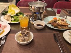 -飨食汇全日制餐厅·昆山皇冠假日酒店(九方店)