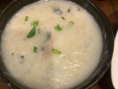 皮蛋瘦肉粥-新旺茶餐厅(嘉里城店)