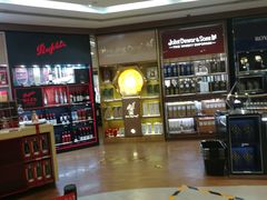 -日上免税店(三径路t3店)