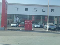 -TESLA 特斯拉(北京南四环中路特斯拉中心)