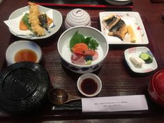 翔峰定食-翔峰炭火鳗鱼(悦泰街里公寓店)