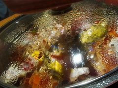 黄辣丁鲜鱼锅-小小河边鱼(天润城店)