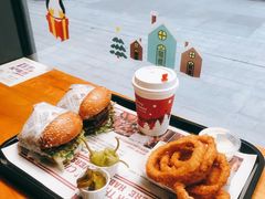 -The Habit Burger Grill 哈比特汉堡(复兴soho店)