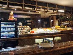-半岛翡丽海鲜自助餐厅(观风亭店)