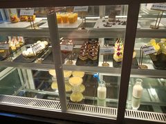 面包甜点陈列柜-芭菲盛宴·环球美食(北城国际店)