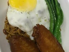 瑞士鸡亦煎蛋捞公面-和平馆·地道港澳茶餐厅(西门口店)