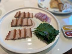 脆皮烧肉-申粤轩酒楼·三十年粤菜经典(丁香花园店)