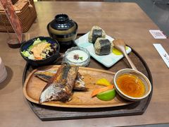盐烤青花鱼·饭团定食-ITARU食堂·定食料理(西丽店)