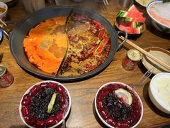 -萍姐火锅·公路夜市(武汉首店)