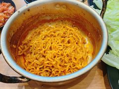 -肉甲韩国木炭烤肉(新壹街1店)