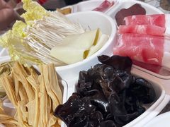 -鸡遇虾煲干锅火锅(小寨金莎店)