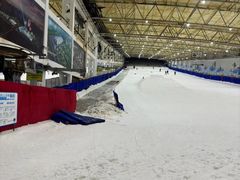 -乔波室内滑雪场