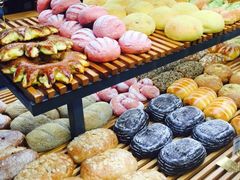 -焙丽拾光(麦凯乐直营店)
