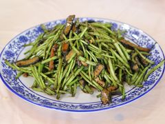 野芦蒿炒臭干-广迎居老正兴菜馆