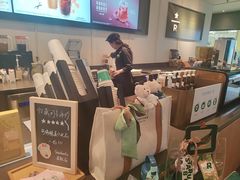 -星巴克臻选(青岛麦凯乐分店)