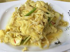-天天向上素食餐厅(五台山店)