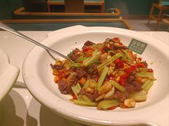 -绿草地·湘菜(悦方ID mall店)