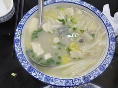 鱼头豆腐汤-一锅厨东北水饺店(厦大店)