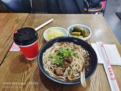 -李先生牛肉面大王(北京站售票厅餐厅)