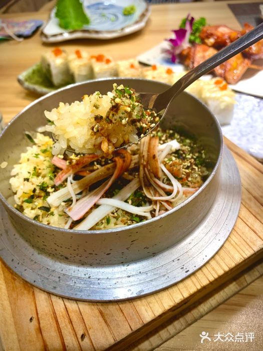 青都里日本料理(高新二路店)招牌金蒜釜锅图片