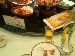 -帅巴人舅母子腊蹄民俗村