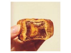 莲蓉蛋黄月饼-奇华饼家(香港国际机场T1店)