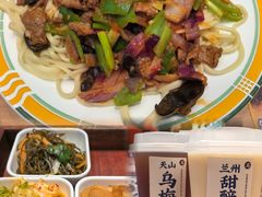 -西部马华清真兰州牛肉面·烧烤夜市(三里河店)