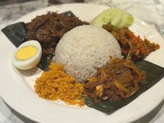 -关夫人餐厅(阳光广场店)