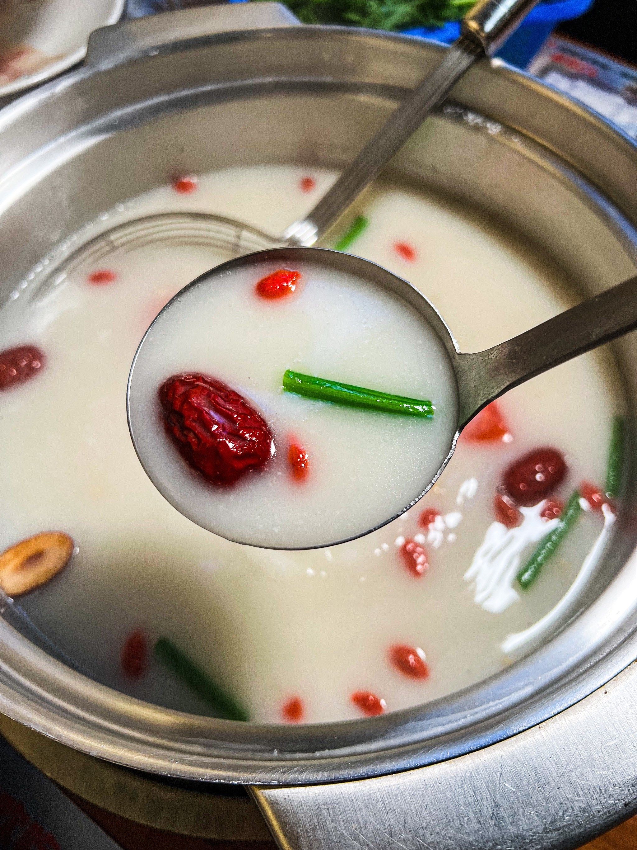 这一口鱼汤的鲜美!吃一次想3天