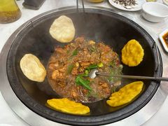 -鲁员外地锅鸡地锅鱼(古墩路店)