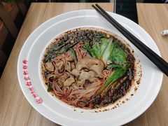 -钟方模白家肥肠粉(春熙店)