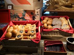 面包-白天鹅宾馆·流浮阁咖啡厅