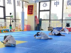 -健成运动中心·体适能跆拳道少儿格斗体考跳绳