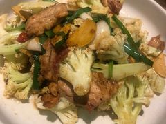 -龙巢盱眙龙虾·牛蛙·烧烤宵夜(八卦岭店)