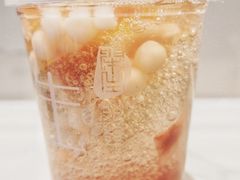 蜂巢蜜冰粉-甜心闲生传统手工冰粉(太古里店)